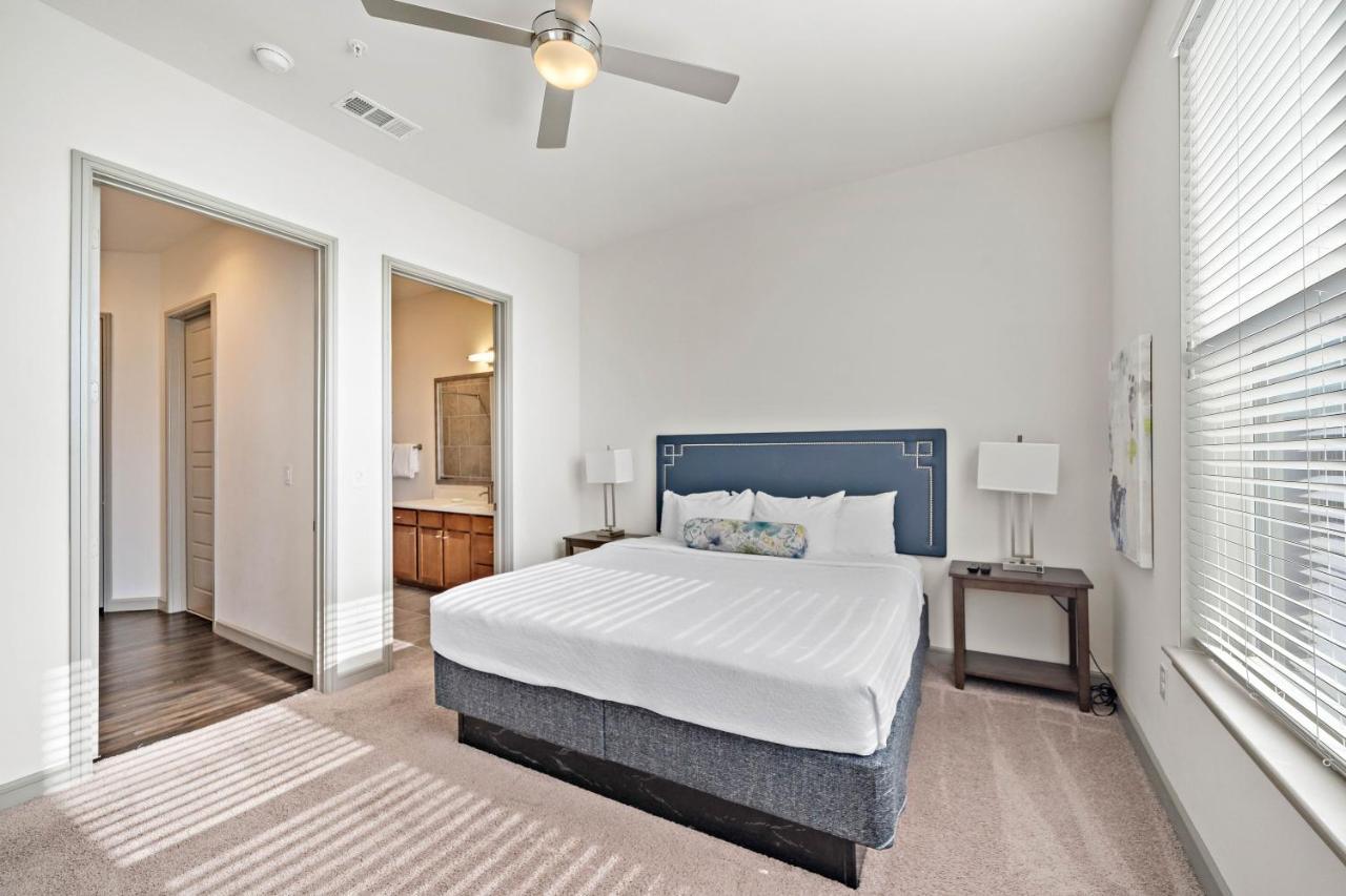 Renu At Downtown Houston Appartement Buitenkant foto